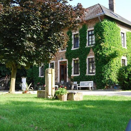 Hof Liebeneck Acomodação com café da manhã Osterspai Exterior foto